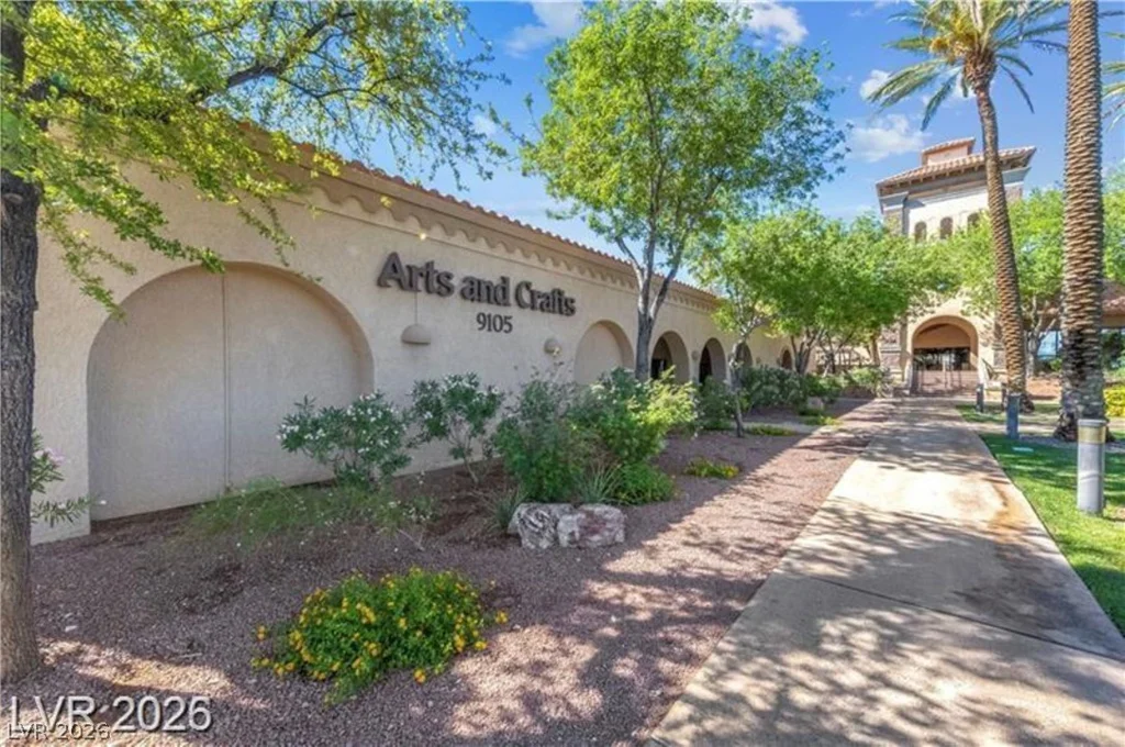 8520 Waycross, Las Vegas, NV 89134