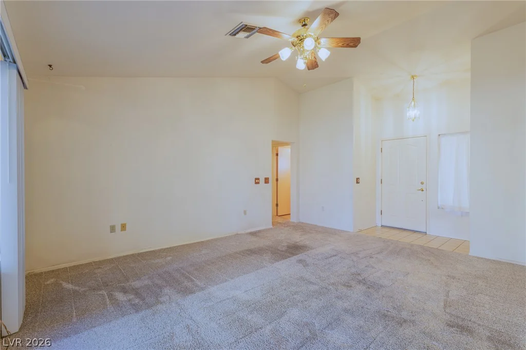 8520 Waycross, Las Vegas, NV 89134