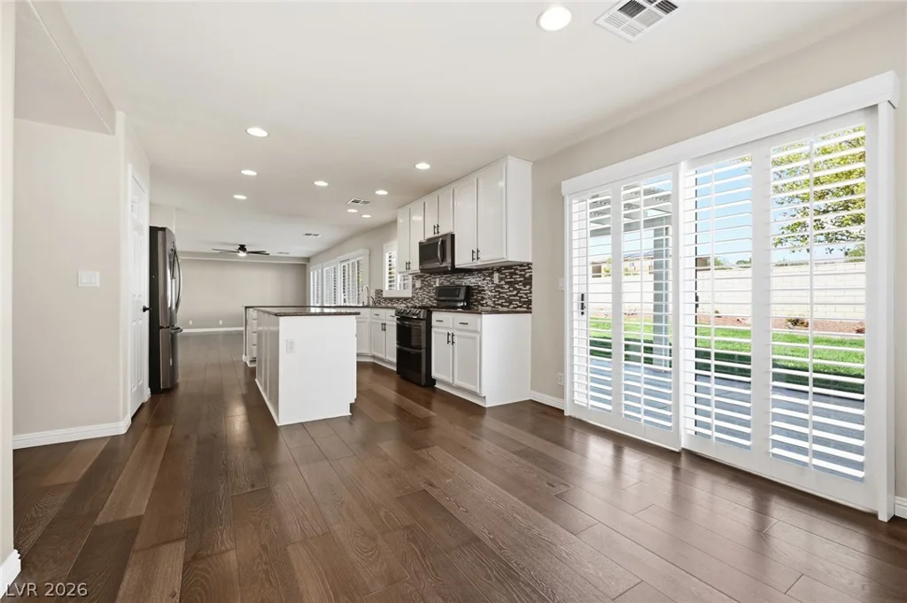 1832 Diamond Bluff, North Las Vegas, NV 89084