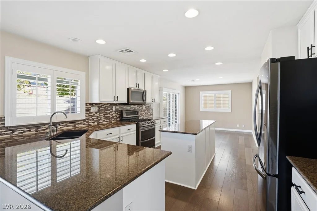1832 Diamond Bluff, North Las Vegas, NV 89084