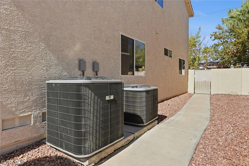 1832 Diamond Bluff, North Las Vegas, NV 89084