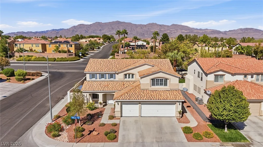 1832 Diamond Bluff, North Las Vegas, NV 89084