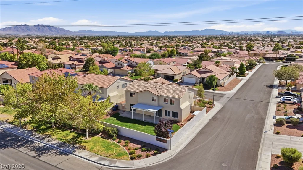 1832 Diamond Bluff, North Las Vegas, NV 89084