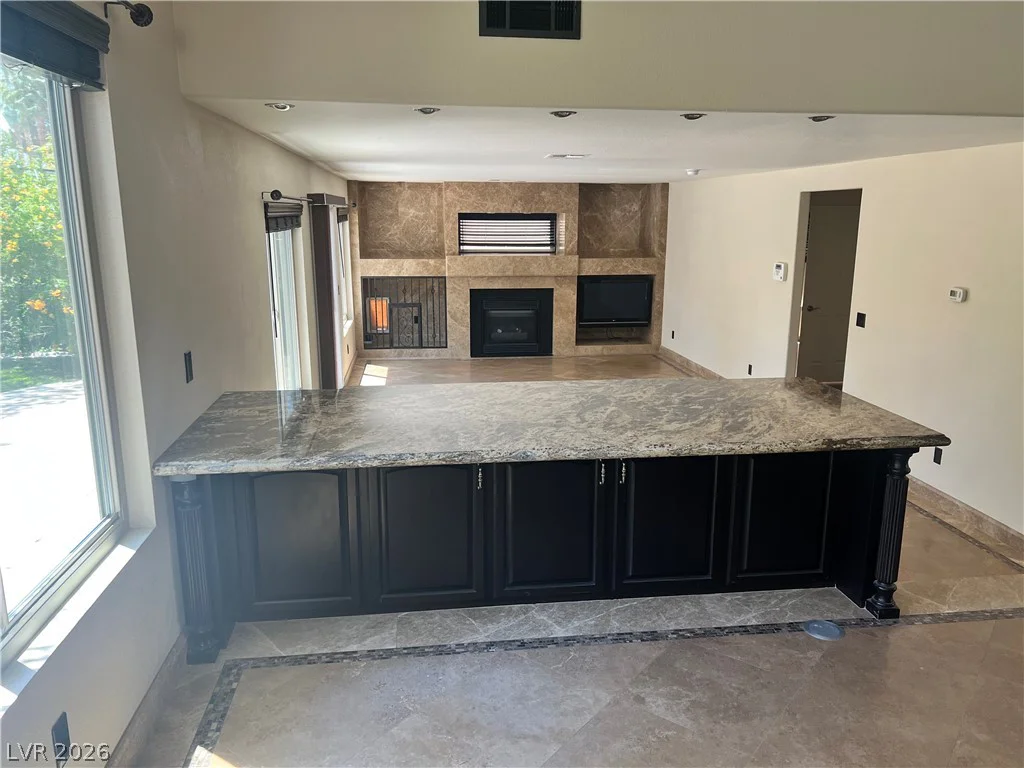 8225 Woodland Prairie, Las Vegas, NV 89129