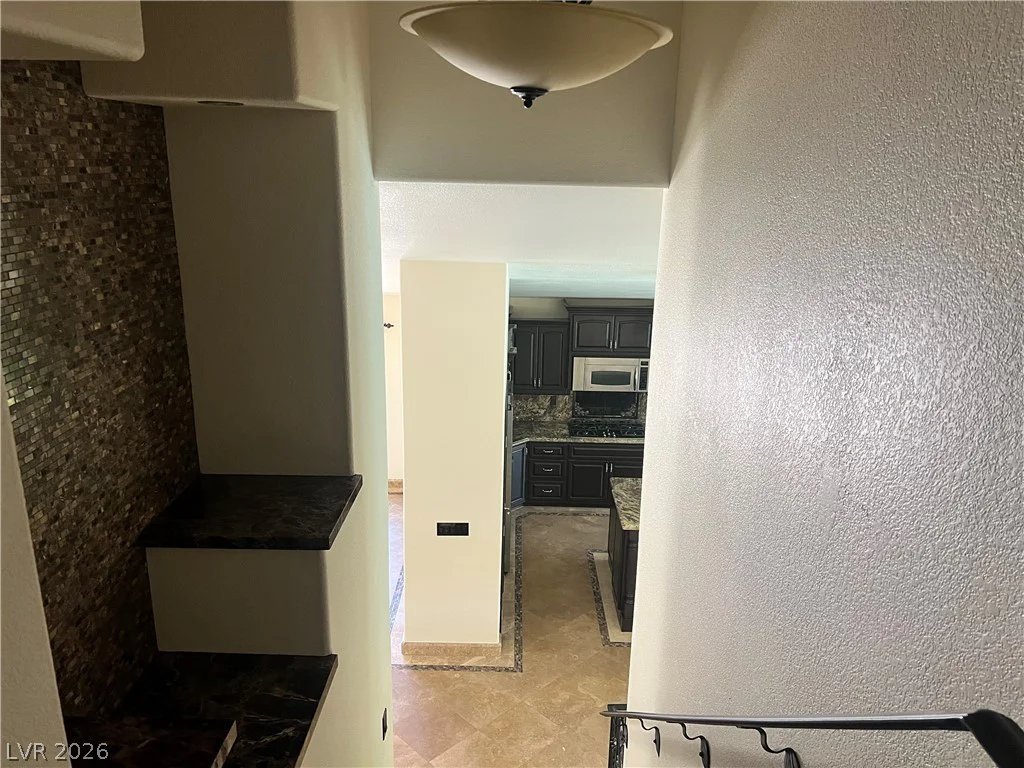 8225 Woodland Prairie, Las Vegas, NV 89129