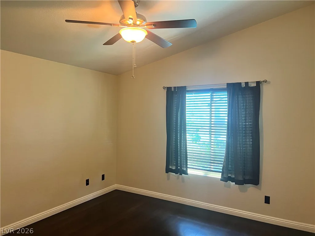 8225 Woodland Prairie, Las Vegas, NV 89129
