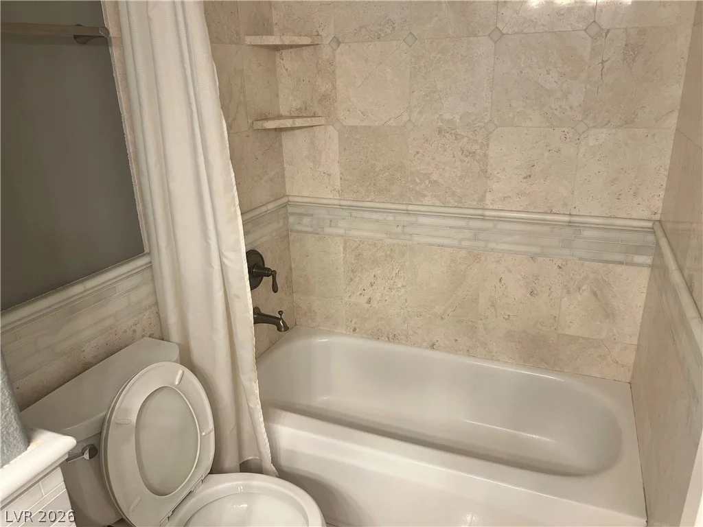 8225 Woodland Prairie, Las Vegas, NV 89129