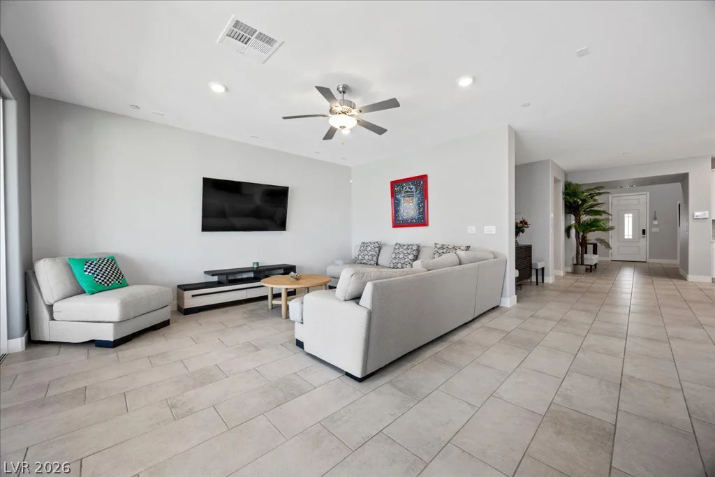 10231 Grapevine Hill, Las Vegas, NV 89149