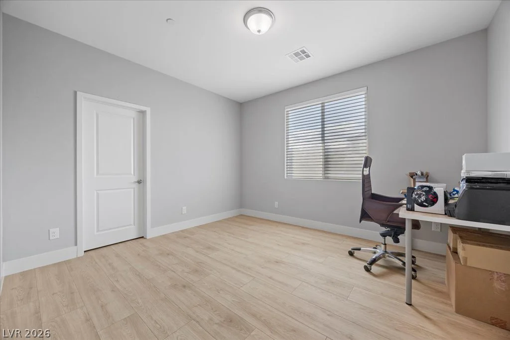 10231 Grapevine Hill, Las Vegas, NV 89149