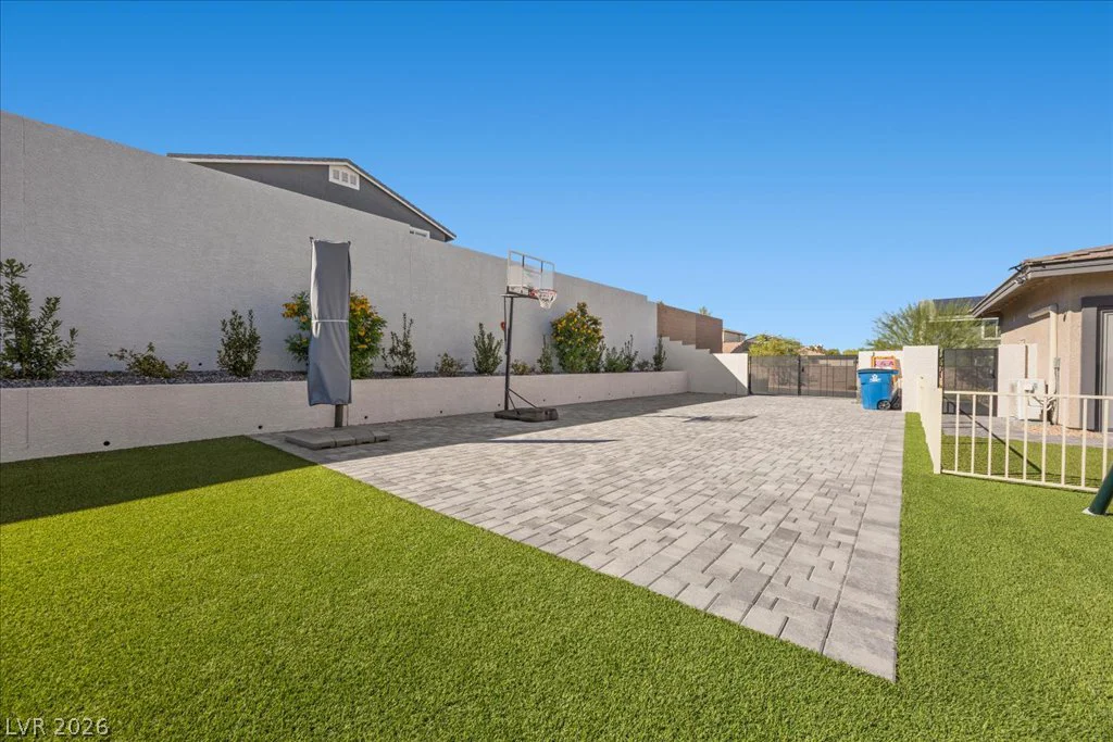 10231 Grapevine Hill, Las Vegas, NV 89149