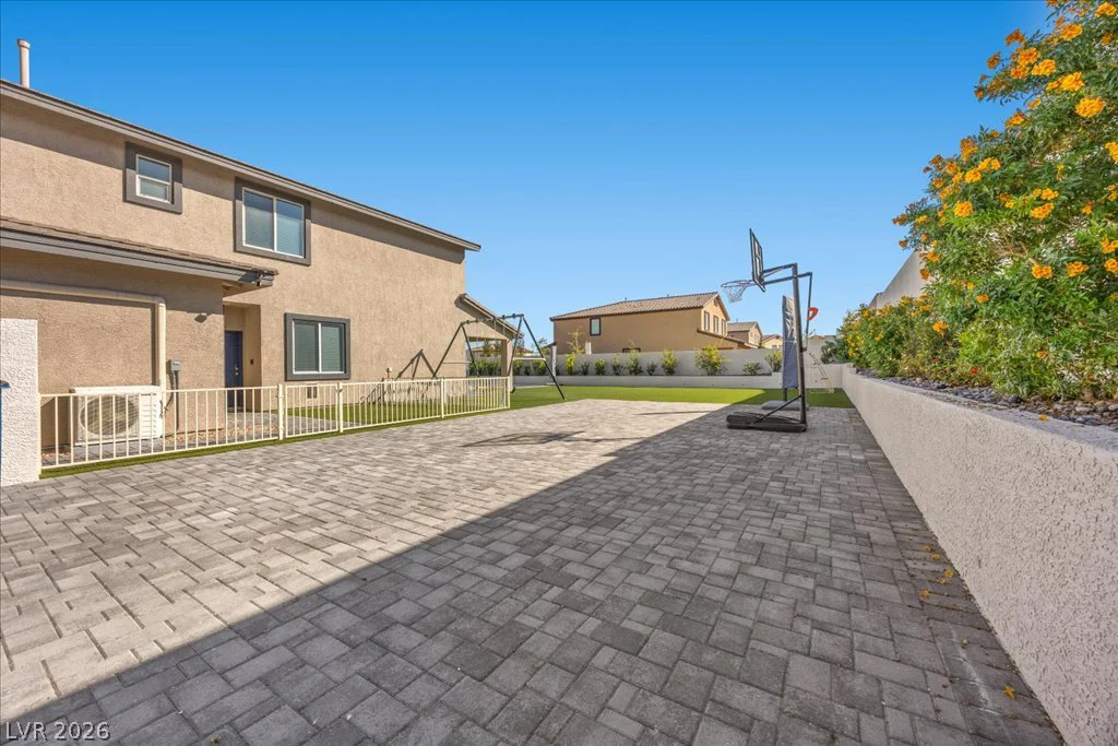 10231 Grapevine Hill, Las Vegas, NV 89149