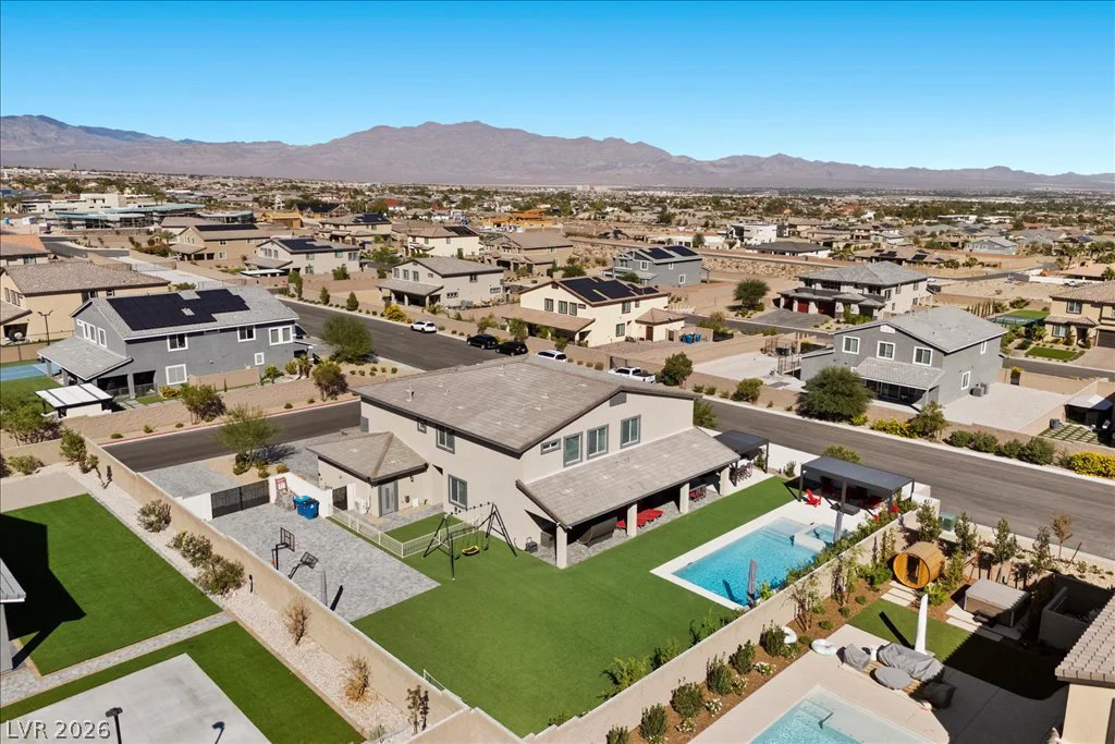 10231 Grapevine Hill, Las Vegas, NV 89149