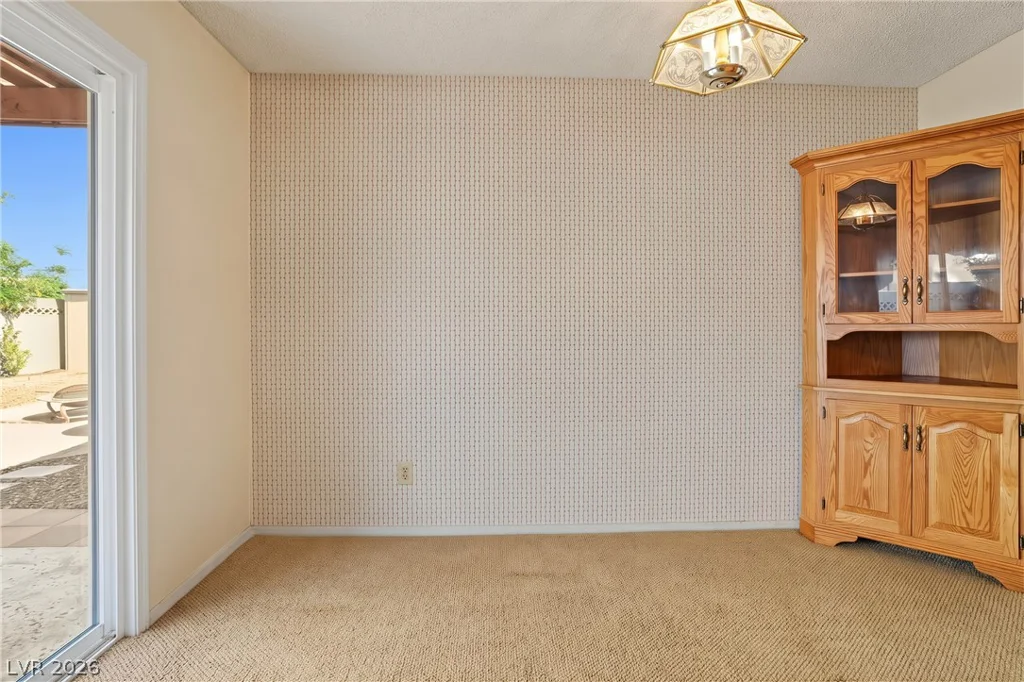5680 Blossom View, Las Vegas, NV 89142