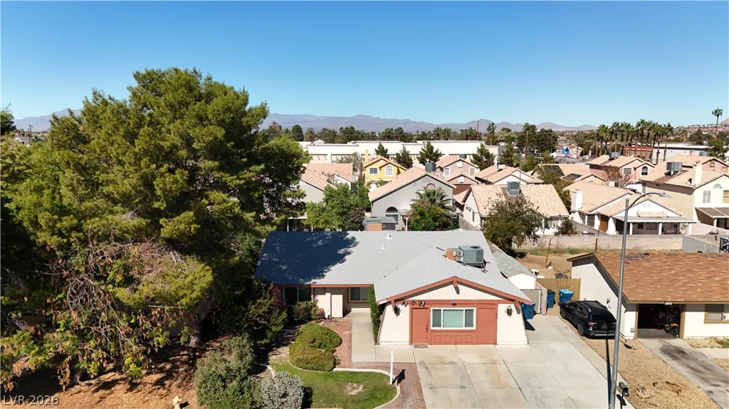 5680 Blossom View, Las Vegas, NV 89142