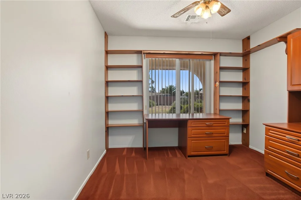 5680 Blossom View, Las Vegas, NV 89142