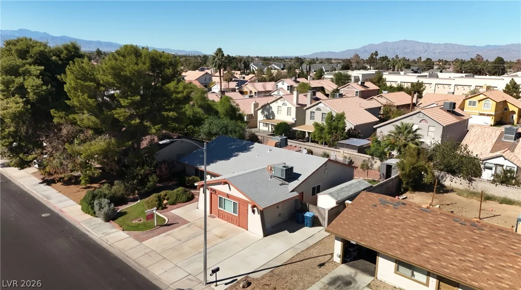 5680 Blossom View, Las Vegas, NV 89142