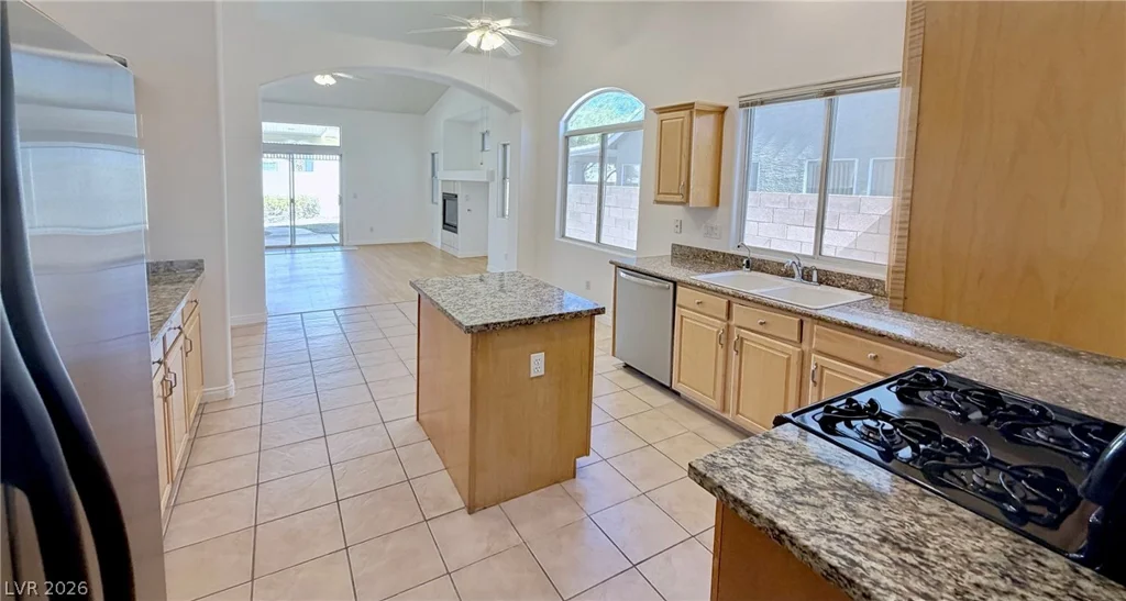 688 Vineland, Henderson, NV 89052
