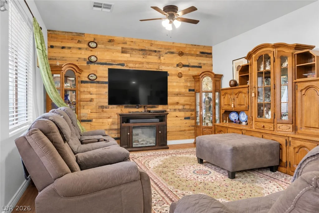 113 Peak Villa, North Las Vegas, NV 89031