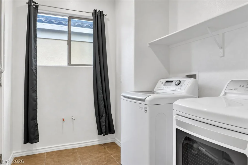 113 Peak Villa, North Las Vegas, NV 89031