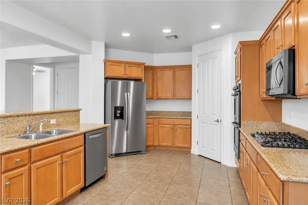 113 Peak Villa, North Las Vegas, NV 89031