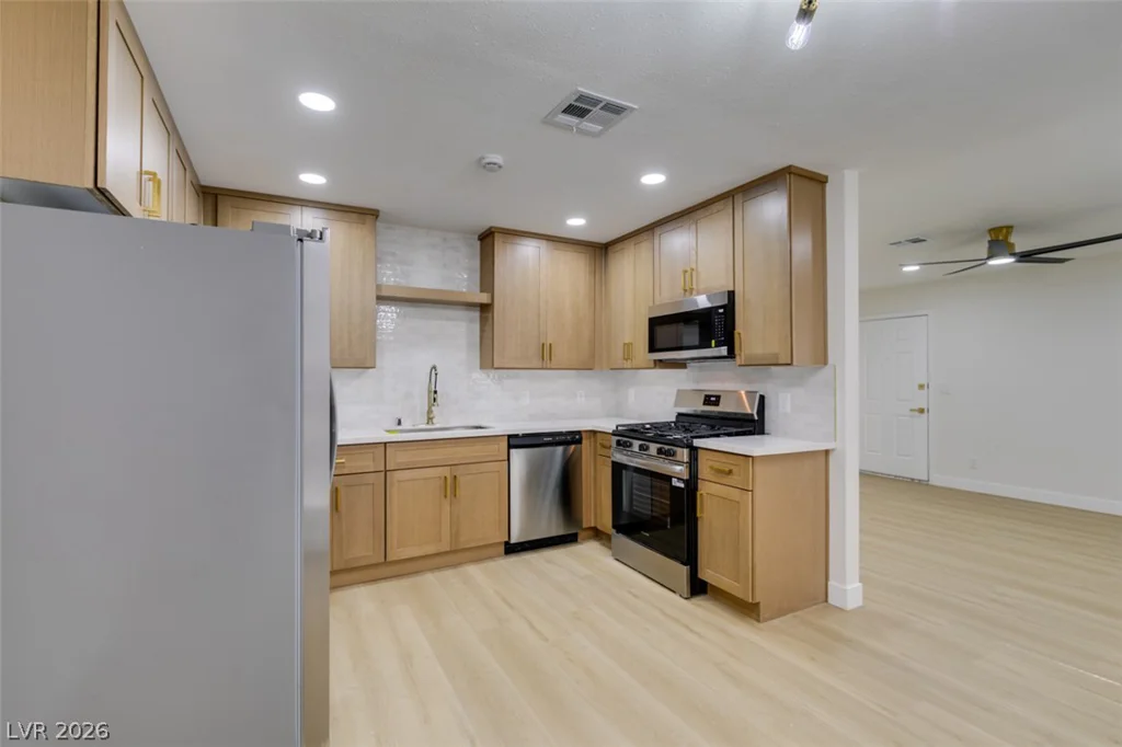 5576 Rochelle, Las Vegas, NV 89103