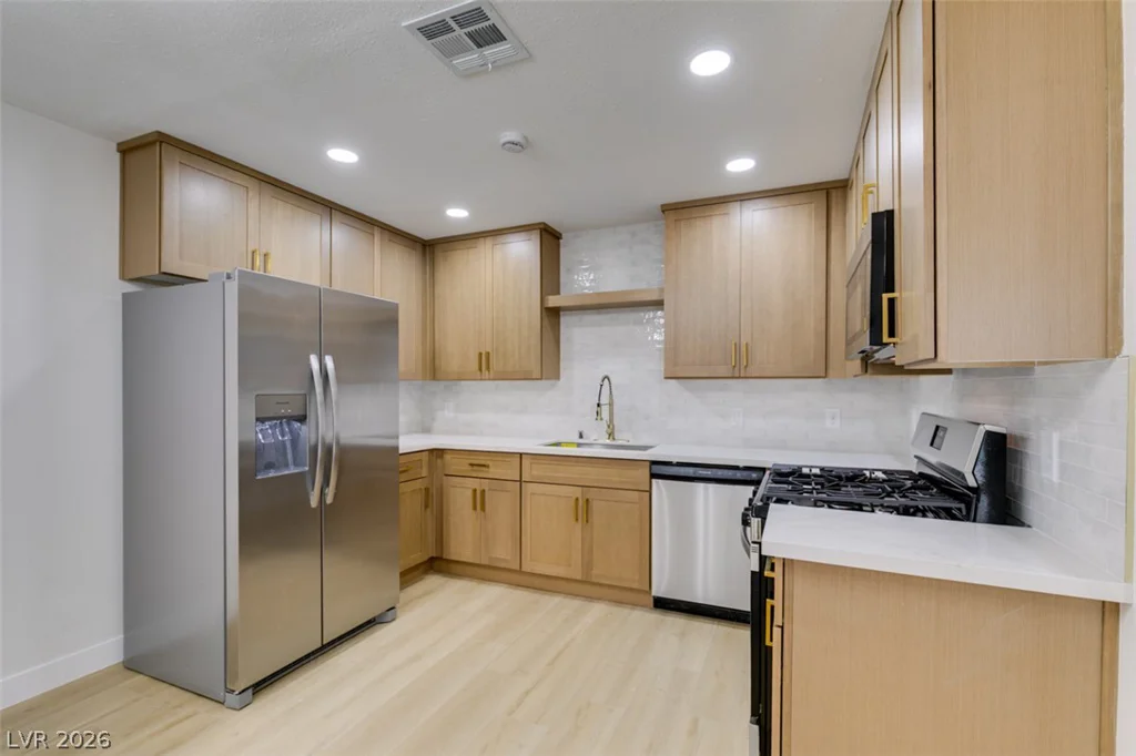 5576 Rochelle, Las Vegas, NV 89103