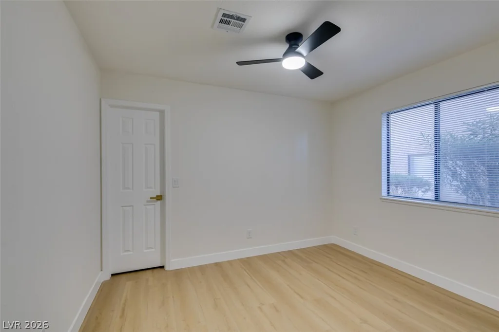 5576 Rochelle, Las Vegas, NV 89103