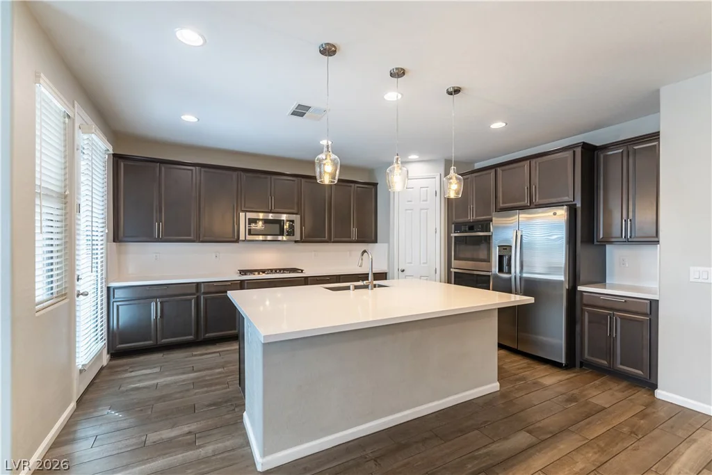 6008 Bugsy, North Las Vegas, NV 89081