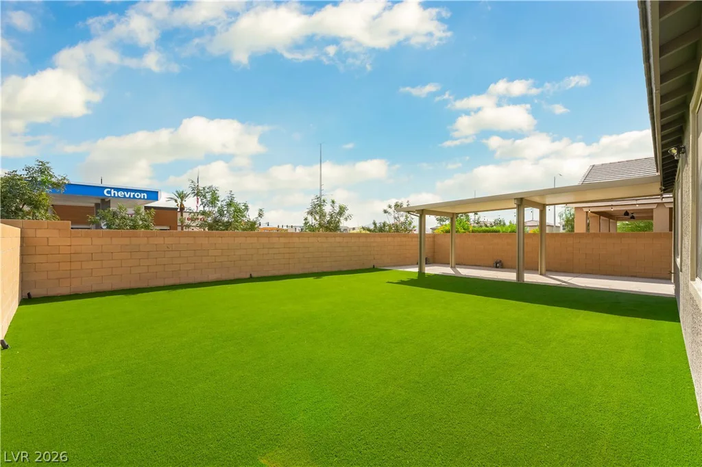6008 Bugsy, North Las Vegas, NV 89081