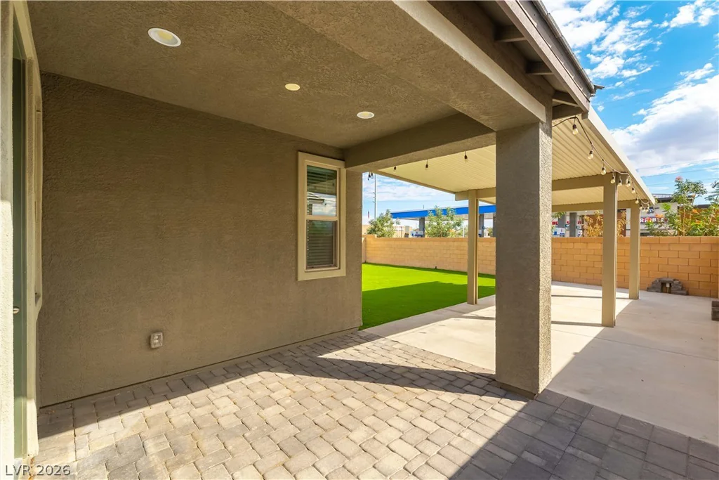 6008 Bugsy, North Las Vegas, NV 89081