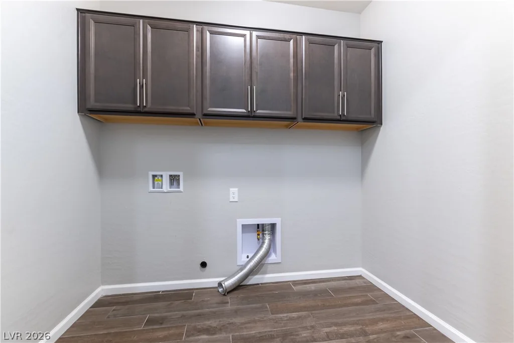 6008 Bugsy, North Las Vegas, NV 89081
