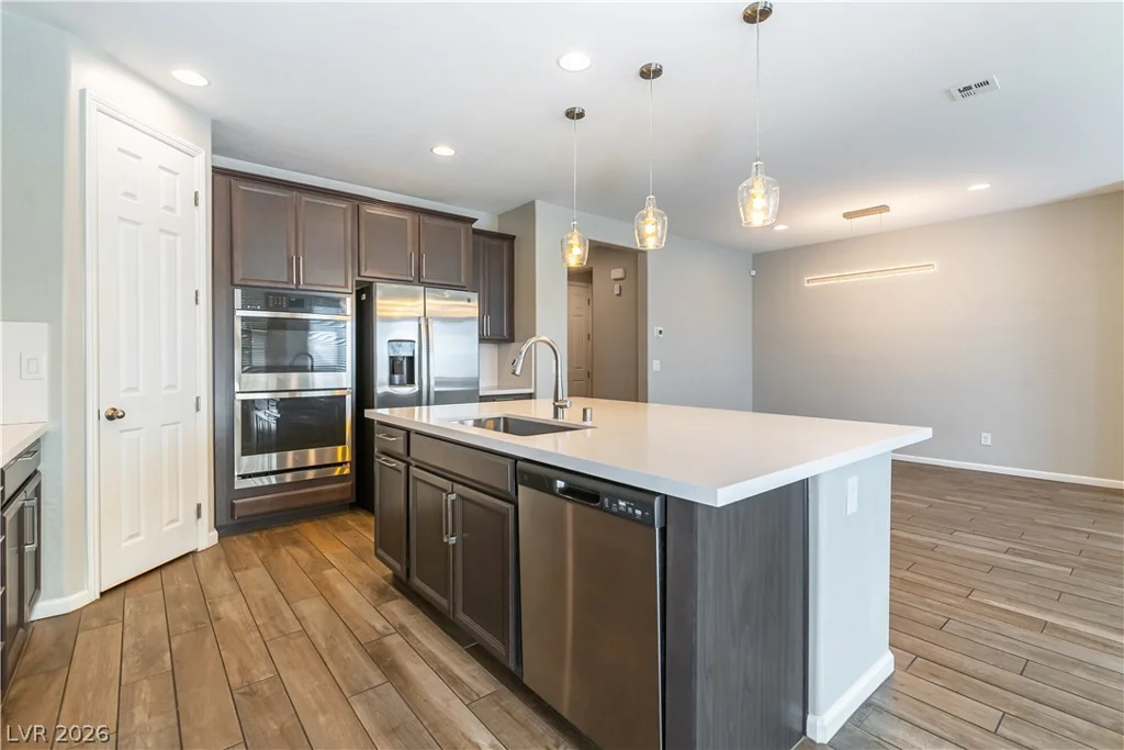 6008 Bugsy, North Las Vegas, NV 89081