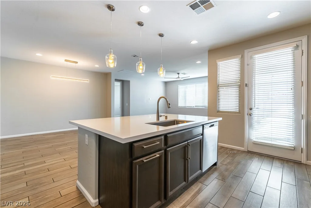 6008 Bugsy, North Las Vegas, NV 89081