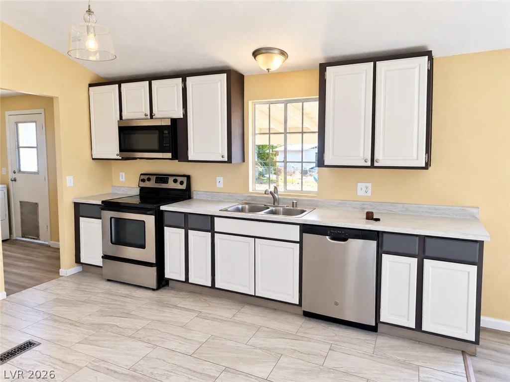 3021 Charleston Park, Pahrump, NV 89048