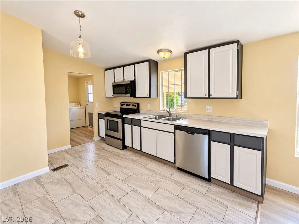 3021 Charleston Park, Pahrump, NV 89048