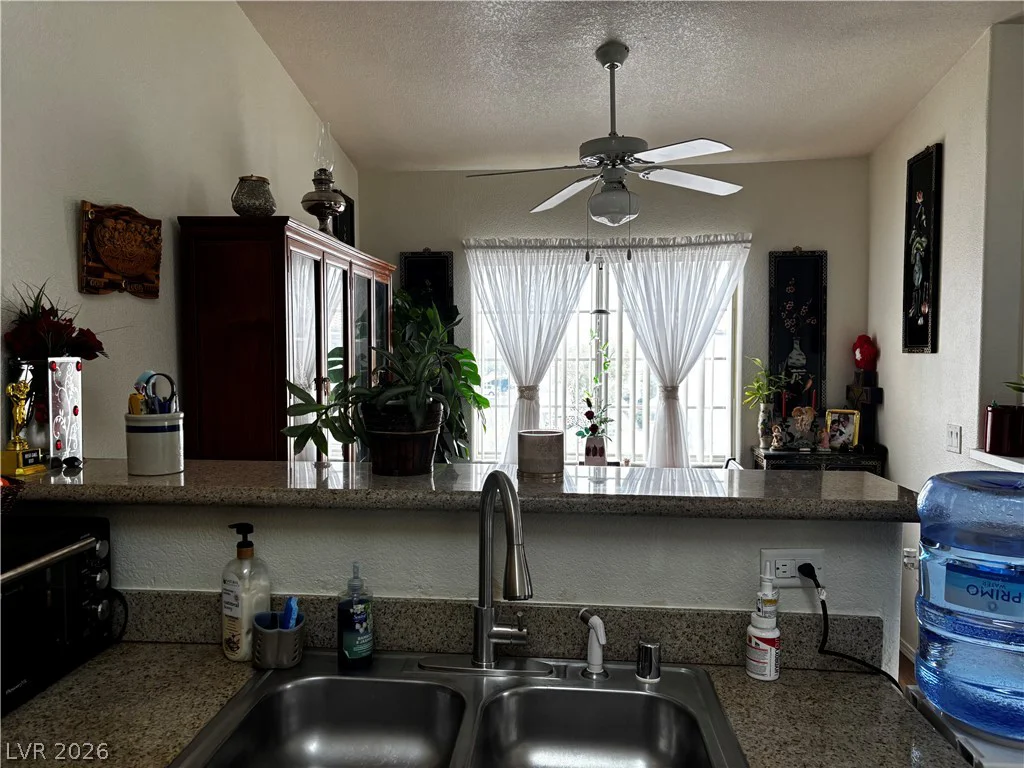 3318 Decatur, Las Vegas, NV 89130