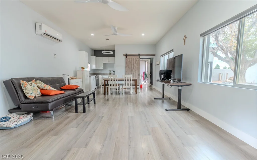 7565 Placid, Las Vegas, NV 89123