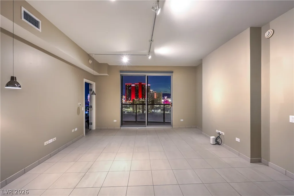 200 Sahara, Las Vegas, NV 89102