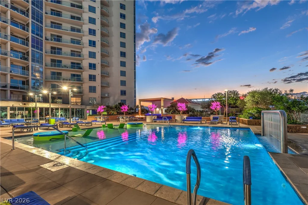 200 Sahara, Las Vegas, NV 89102