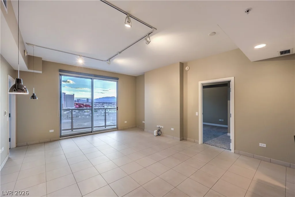 200 Sahara, Las Vegas, NV 89102