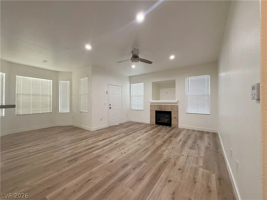 9975 Peace, Las Vegas, NV 89147