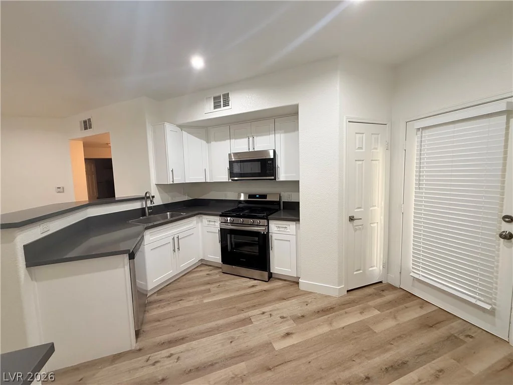 9975 Peace, Las Vegas, NV 89147