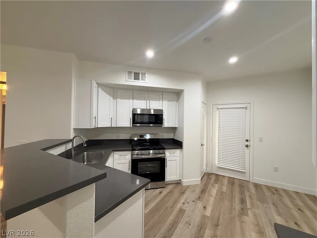 9975 Peace, Las Vegas, NV 89147
