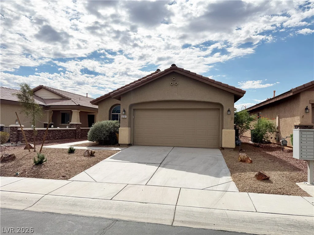 6101 Saddle Horse, Las Vegas, NV 89122