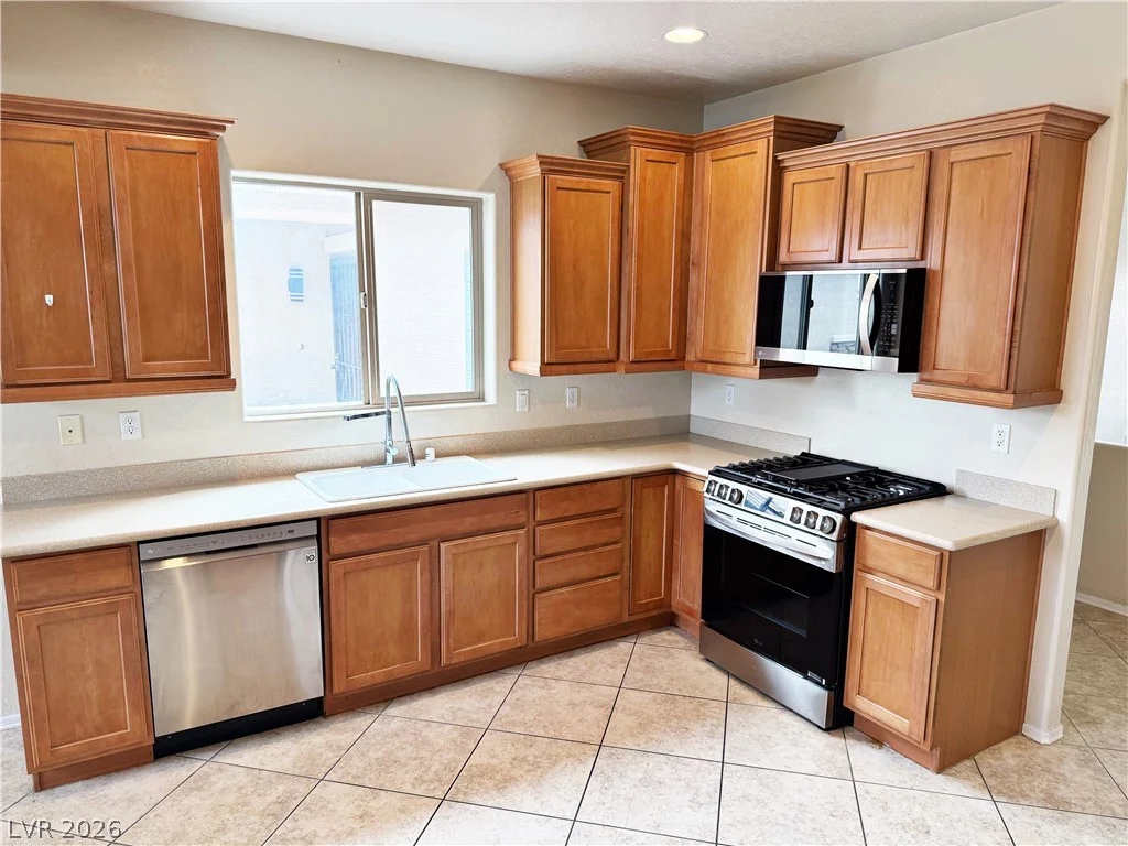 6101 Saddle Horse, Las Vegas, NV 89122