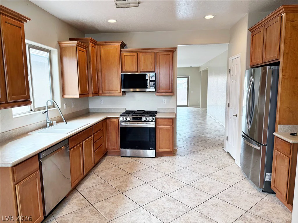 6101 Saddle Horse, Las Vegas, NV 89122