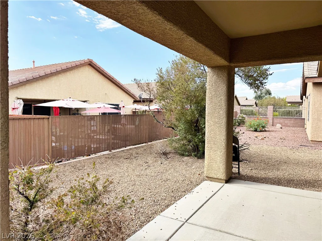 6101 Saddle Horse, Las Vegas, NV 89122