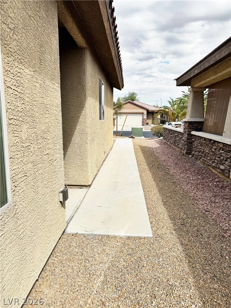 6101 Saddle Horse, Las Vegas, NV 89122
