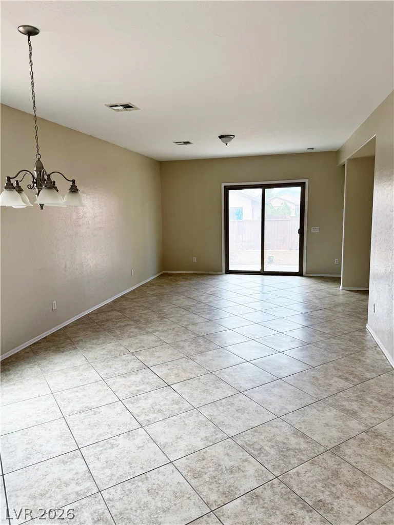 6101 Saddle Horse, Las Vegas, NV 89122