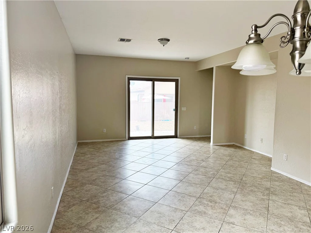 6101 Saddle Horse, Las Vegas, NV 89122